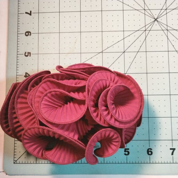 Large Red Ribbon Hair Clip 3D Pleated Scrolled Floral Design - Picture 3 of 4